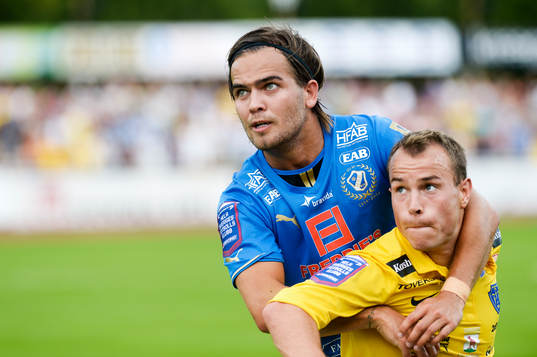 Halmstads Kristinn Steindorsson och Falkenbergs Calle Wede
