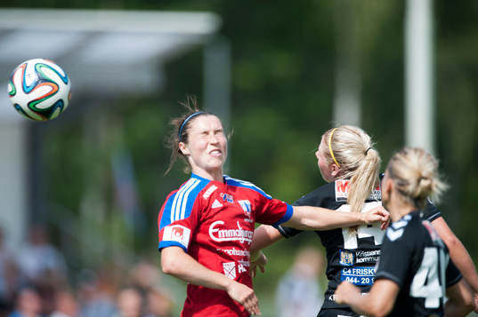 Vittsjös Jane Ross i matchen i damallsvenskan mellan