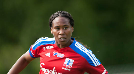Vittsjös Ifeoma Dieke i matchen i damallsvenskan mellan