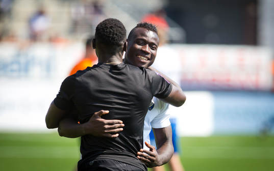 Norrköpings Alhaji Kamara och Örebros Alhassan Kamara