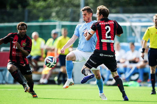 Brommapojkarnas Pontus Segerström och Malmö FFs Markus