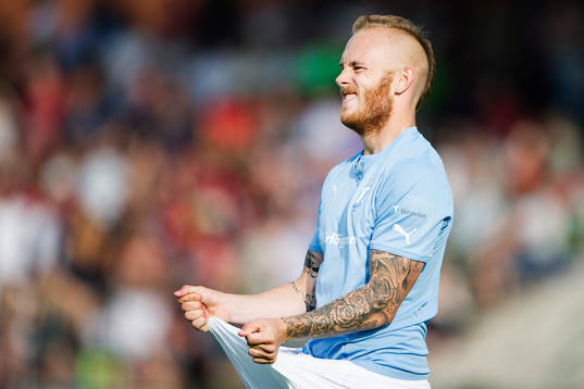 Malmö FFs Magnus Eriksson är frustrerad