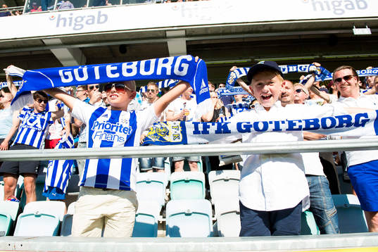 En ung IFK Göteborg-supporter
