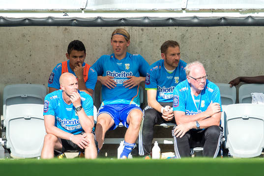 IFK Göteborgs avbytarbänk med bla målvakt John Alvbåge
