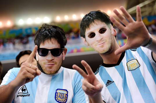 Argentinas supportrar innan semifinalen mellan Argentina