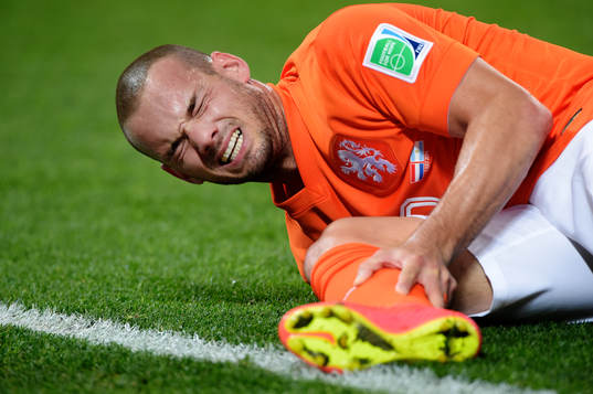 Hollands Wesley Sneijder har ont