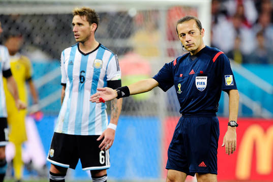 Domare Cuneyt Cakir