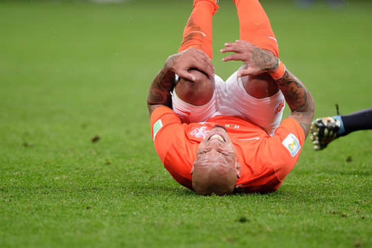 Hollands Nigel de Jong har ont