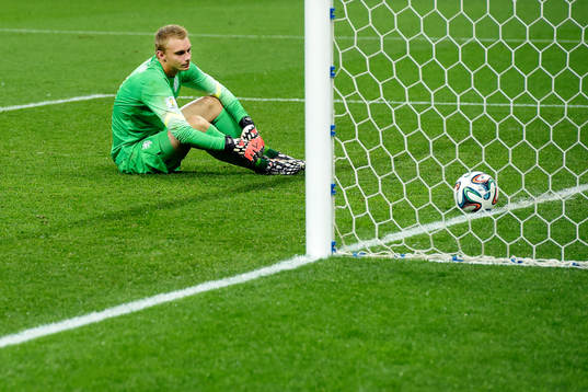 Hollands målvakt Jasper Cillessen deppar