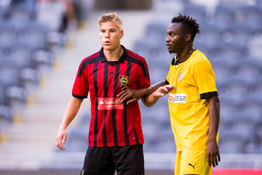 Brommapojkarnas Martin Falkeborn och VPS Vaasas Anthony