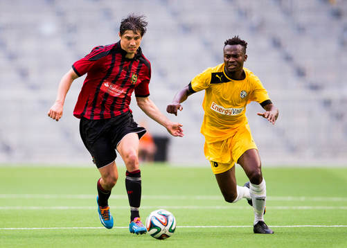 Brommapojkarnas Gabriel Petrovic och VPS Vaasas Anthony