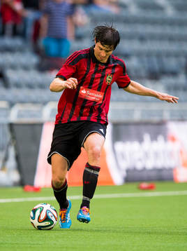 Brommapojkarnas Gabriel Petrovic och VPS Vaasas Jesper