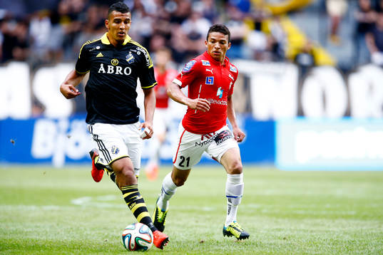 s Nabil Bahoui jagas av Kalmars Ismael Silva Lima