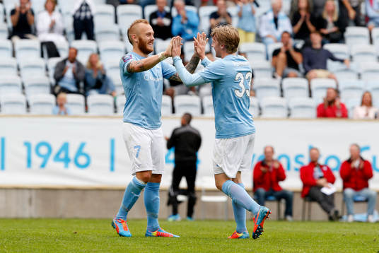 Emil Forsberg från Malmö gör 2-0 och jublar