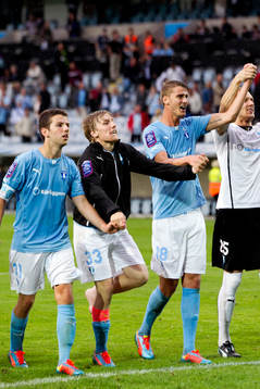 Emil Forsberg från Malmö jublar med laget