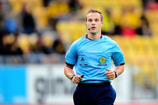 Domare Kristoffer Karlsson