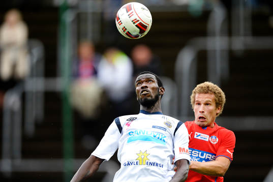 Gefles Dioh Williams och Helsingborgs Christoffer Andersson