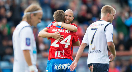 Helsingborgs Mattias Lindström har kvitterat till 1-1 och
