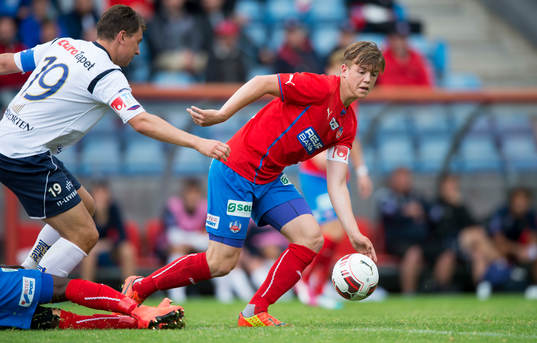 Gefles Marcus Hansson och Helsingborgs Alexander Achinioti