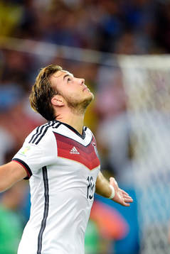 Tysklands Mario Götze jublar