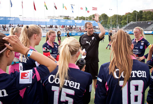 Match i Gothia Cup mellan Bayer Leverkusen och Linköping