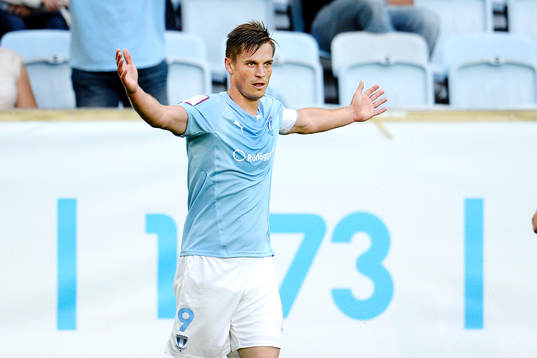 Malmö FFs Markus Rosenberg vill ha ett inkast