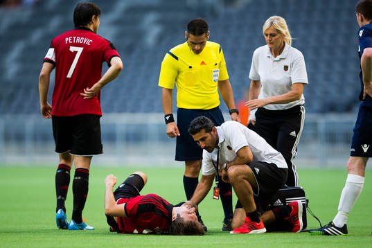 Brommapojkarnas Dardan Rexhepi tvingas bryta matchen