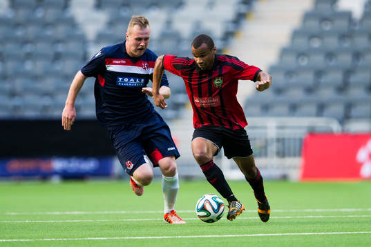 Crusaders Jordan Owens jagar Brommapojkarnas Serge-Junior