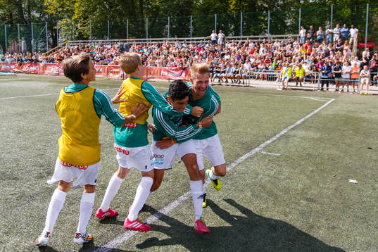 IF Brommapojkarna jublar