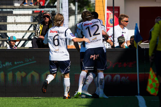 Gefles Jesper Florén och Anders Bååth jublar