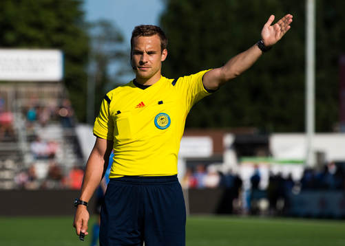 Domare Kristoffer Karlsson