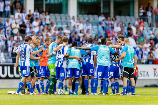 IFK Göteborgs spelare jublar