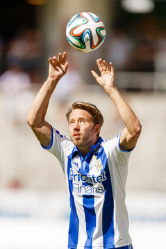 IFK Göteborgs Adam Johansson kastar inkast