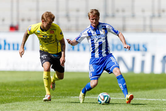 Mjällbys David Löfquist och IFK Göteborgs Sam Larsson