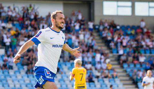 Norrköpings Emir Kujovic firar sitt 1-0 mål