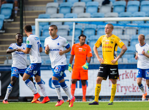 Elfsborgs Sebastian Holmén ser deppig ut