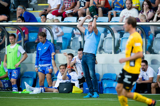 Norrköpings tränare Jan Andersson firar segern