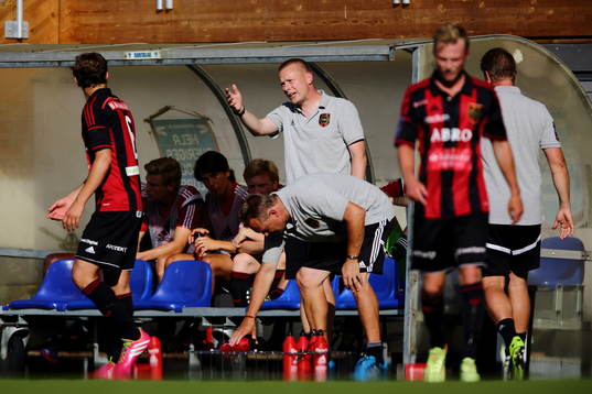 Brommapojkarnas tränare Stefan Billborn reagerar