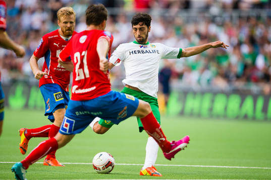 Hammarbys Nahir Besara med skott