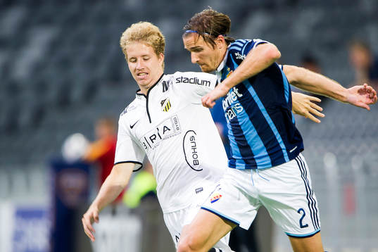 Häckens Samuel Gustafson och Djurgårdens Jesper Arvidsson
