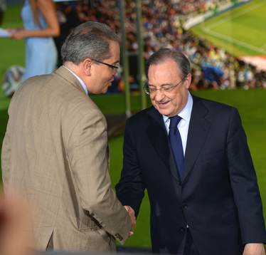 JAMES RODRIGUEZ Presentation at Real Madrid.Santiago