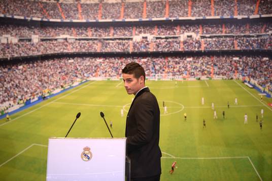 JAMES RODRIGUEZ Presentation at Real Madrid.Santiago
