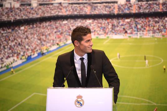 JAMES RODRIGUEZ Presentation at Real Madrid.Santiago