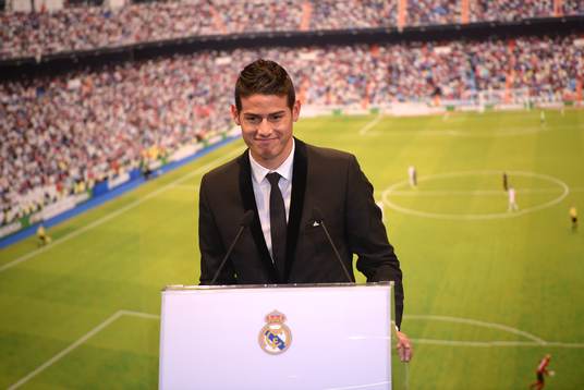 JAMES RODRIGUEZ Presentation at Real Madrid.Santiago
