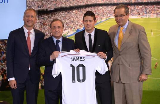 JAMES RODRIGUEZ Presentation at Real Madrid.Santiago