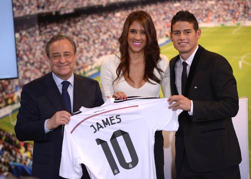 JAMES RODRIGUEZ Presentation at Real Madrid.Santiago