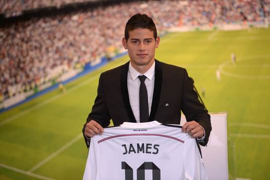 JAMES RODRIGUEZ Presentation at Real Madrid.Santiago