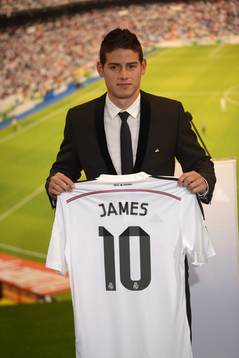 JAMES RODRIGUEZ Presentation at Real Madrid.Santiago