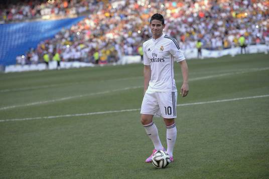JAMES RODRIGUEZ Presentation at Real Madrid.Santiago