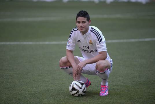 JAMES RODRIGUEZ Presentation at Real Madrid.Santiago